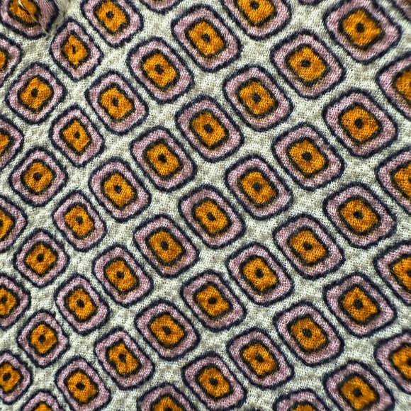 Chelsea28 Sleeveless Top, Size S - Picture 4 of 4